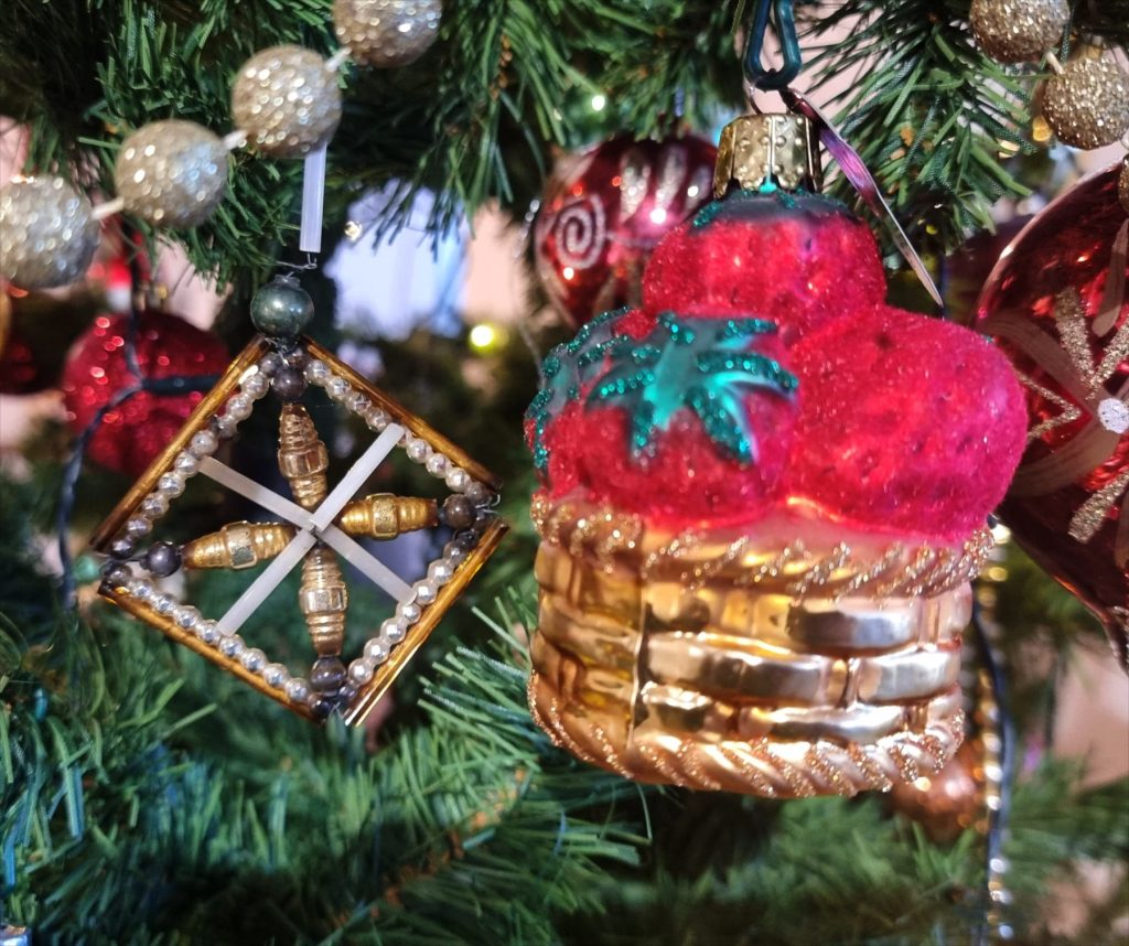 Ornamente din sticla